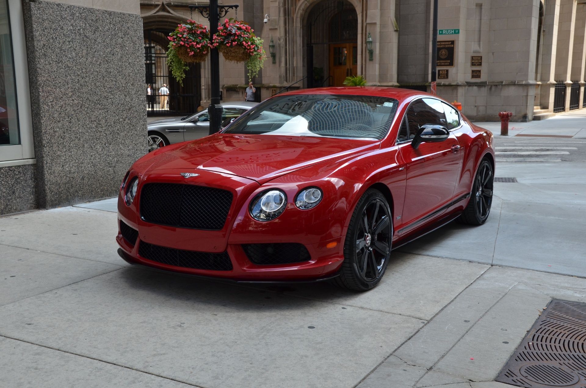 8 - 15 pašas neuzticamākās automašīnas, ko varat iegādāties - Bentley Continental GT